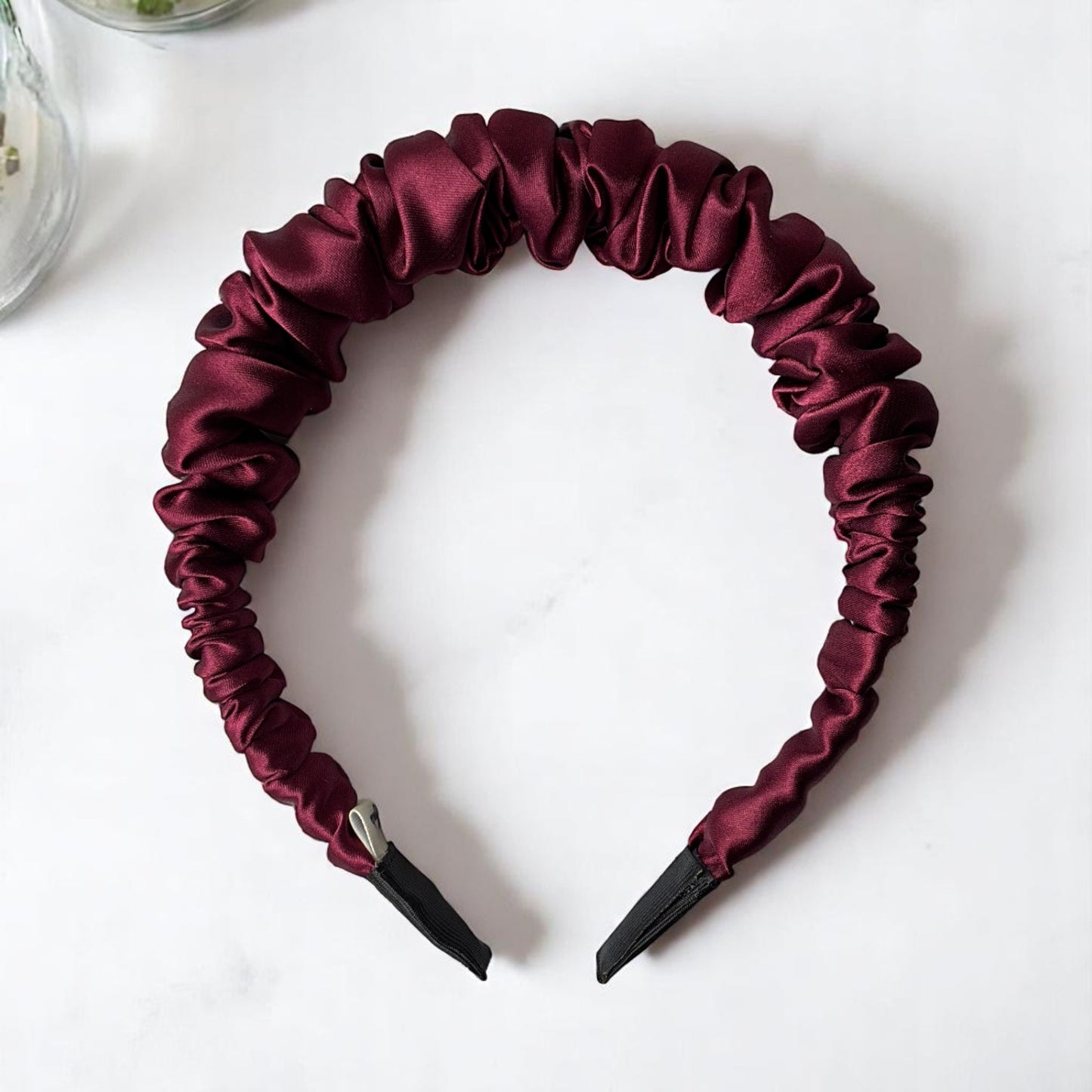 DIADEMA SATINADA SCRUNCH - BORGOÑA CHIC
