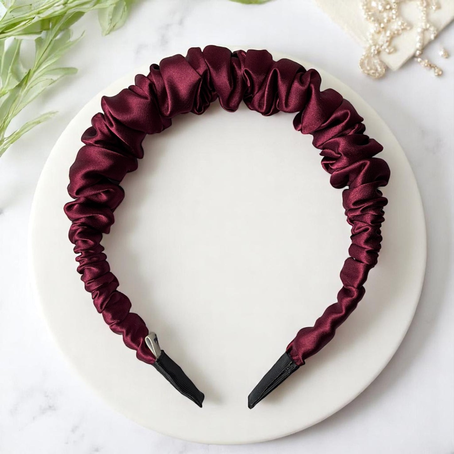DIADEMA SATINADA SCRUNCH - BORGOÑA CHIC
